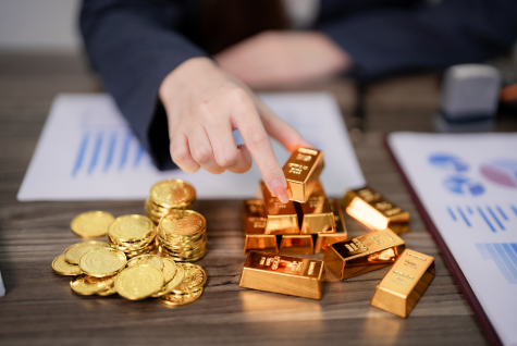 Diversificar tu Cartera con Metales Preciosos: Estrategia Anticrisis en 2025