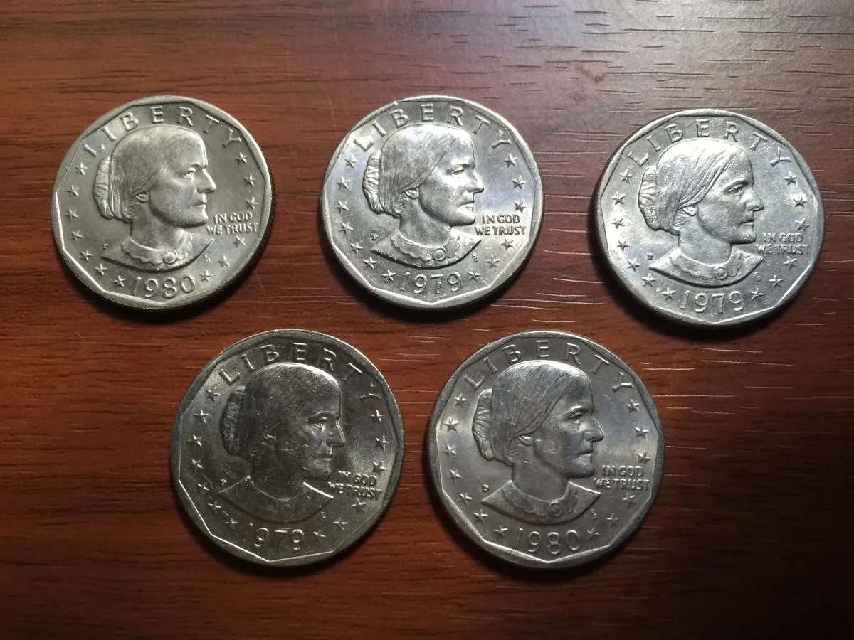 Robmar-USA-Lote De 5 Monedas 1 Dólar De Anthony-Años al Azar